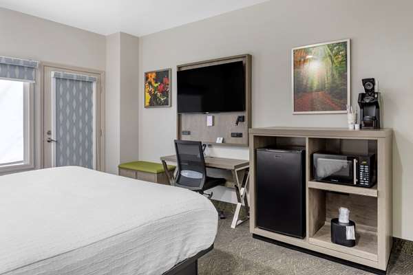  - Best Western Plus Inn & Suites Pigeon Forge