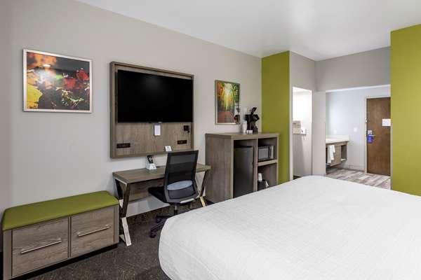  - Best Western Plus Inn & Suites Pigeon Forge