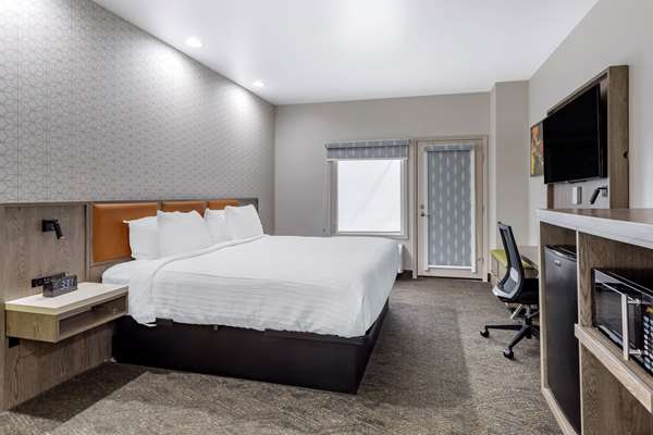  - Best Western Plus Inn & Suites Pigeon Forge