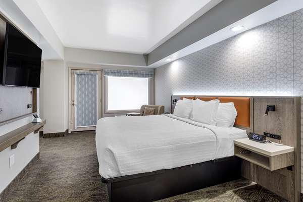 Suite - Best Western Plus Inn & Suites Pigeon Forge