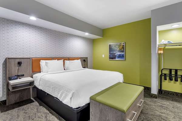 Suite - Best Western Plus Inn & Suites Pigeon Forge