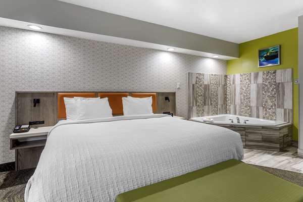  - Best Western Plus Inn & Suites Pigeon Forge