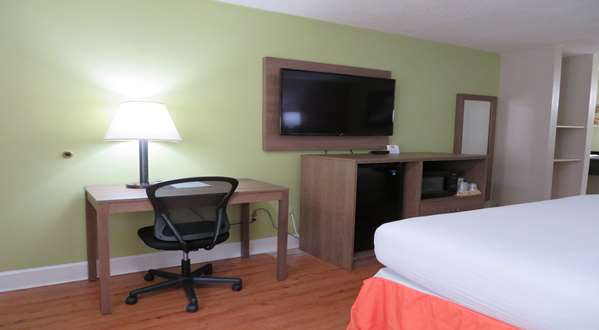  - SureStay Plus Hotel by Best Western Cumberland