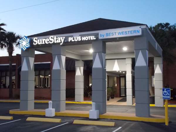 Exterior view - SureStay Plus Hotel by Best Western Cumberland