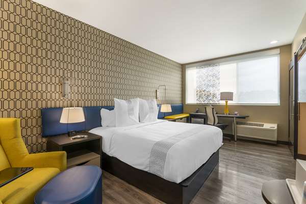  - GLo Best Western Pooler Hotel