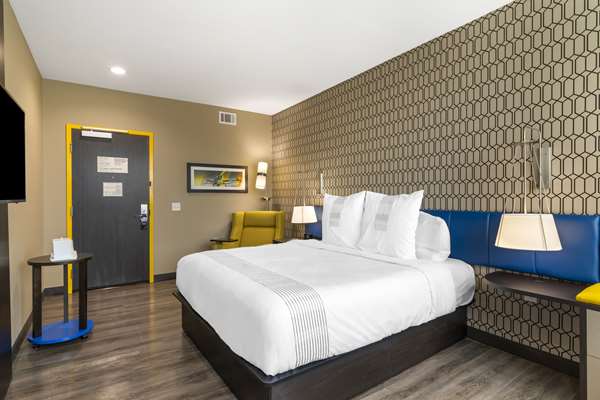  - GLo Best Western Pooler Hotel