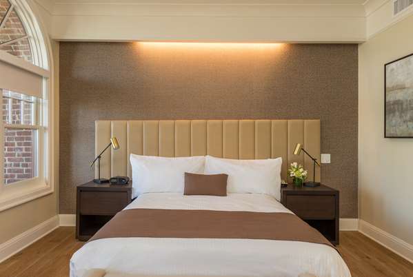  - Abbey Inn & Spa Peekskill