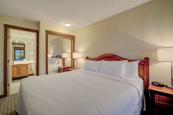  - Blackcomb Springs Suites Whistler
