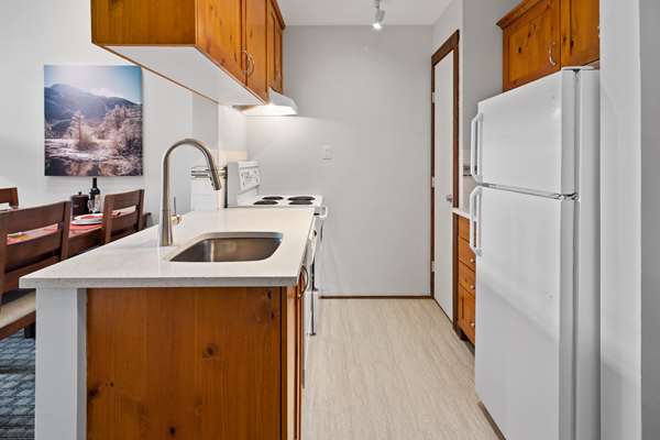  - Blackcomb Springs Suites Whistler