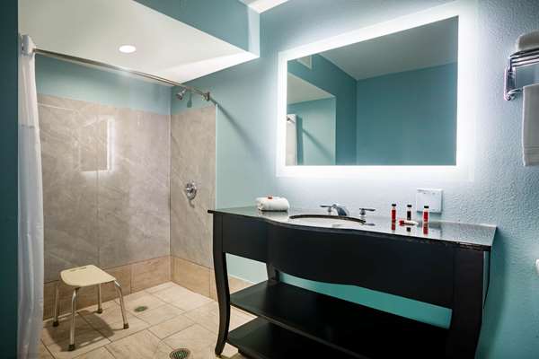  - Super 8 Motel Mobile - I-65, Exit 3