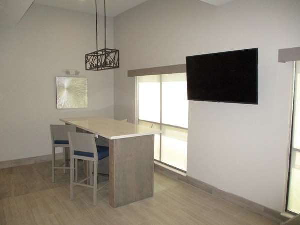 Amenities - Best Western Plus Hotel Chandler