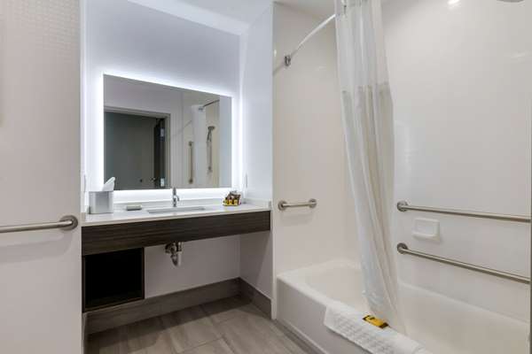  - Best Western Plus Choctaw Inn & Suites