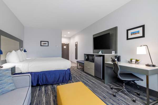  - Best Western Plus Choctaw Inn & Suites