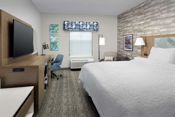  - Hampton Inn Airport Chelsea