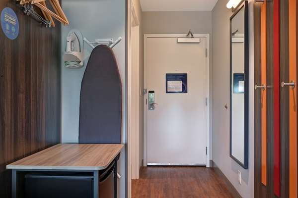  - Tru by Hilton Mooresville - I-77, Exit 31