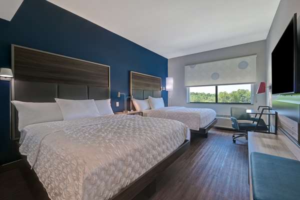  - Tru by Hilton Mooresville - I-77, Exit 31