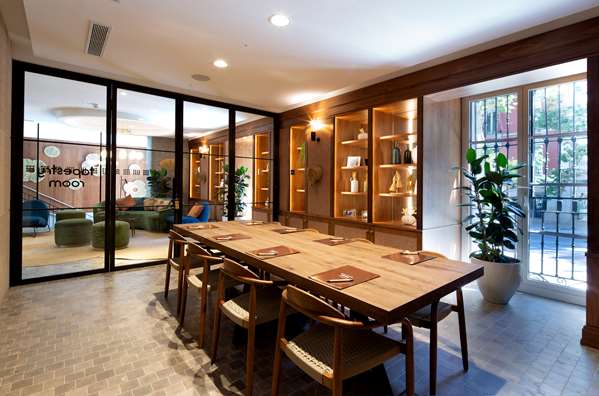 Atocha Hotel Madrid, Tapestry Collection by Hilton
