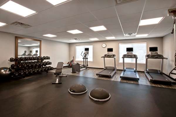 Fitness/ Exercise Room - Hampton Inn & Suites Deptford