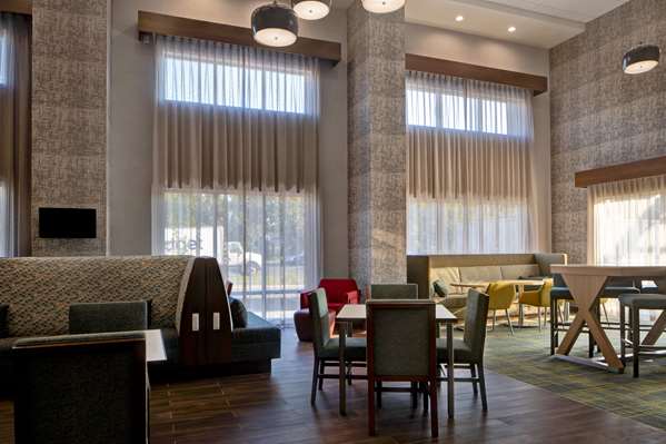 Amenities - Hampton Inn & Suites Deptford