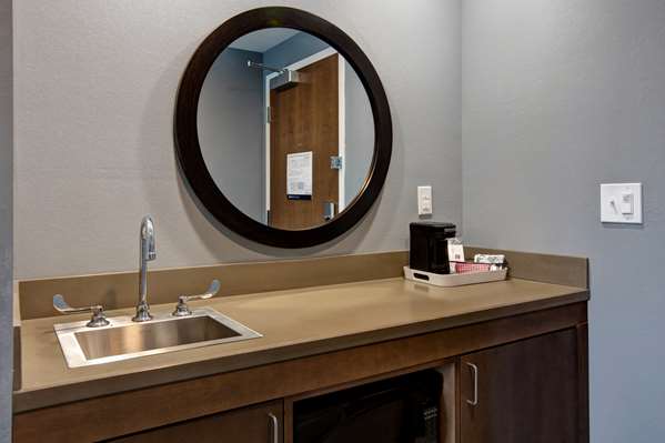  - Hampton Inn & Suites Deptford