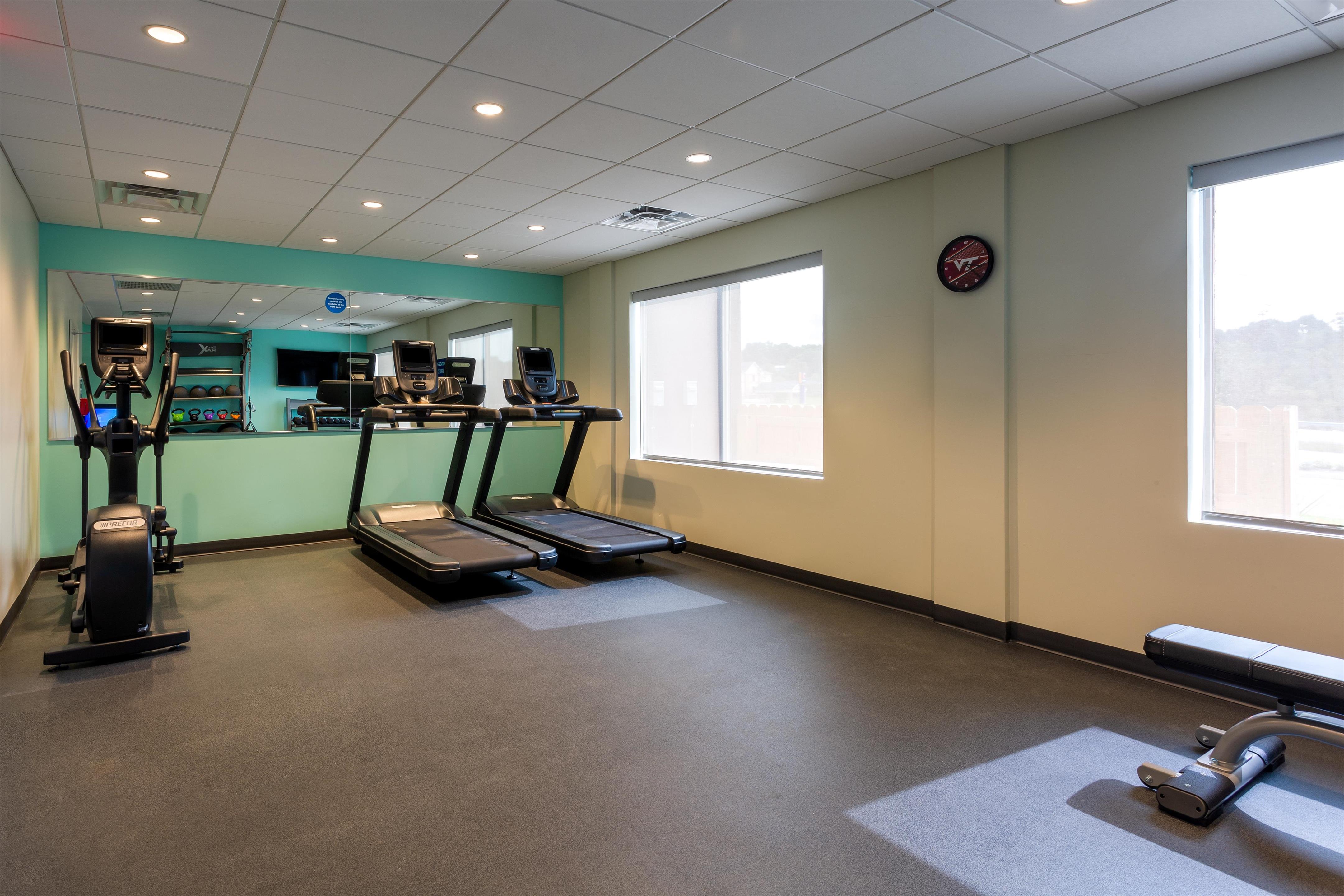 Health club fitness center gym | Tru by Hilton Radford, VA