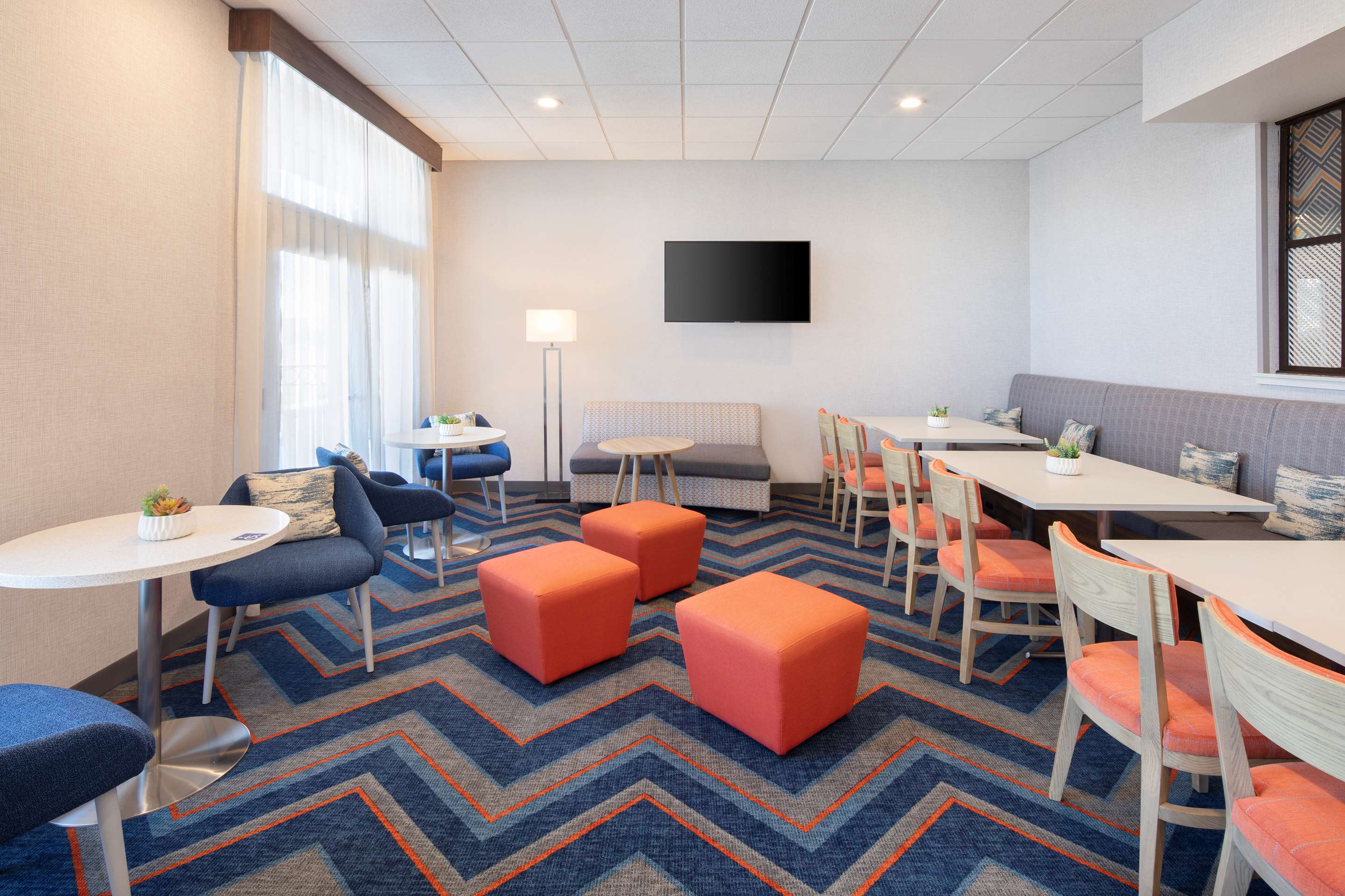 Lobby | Hampton Inn Santa Cruz West, CA
