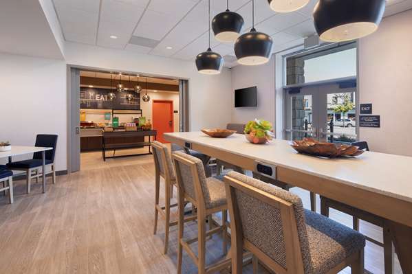 Amenities - Hampton Inn West Santa Cruz