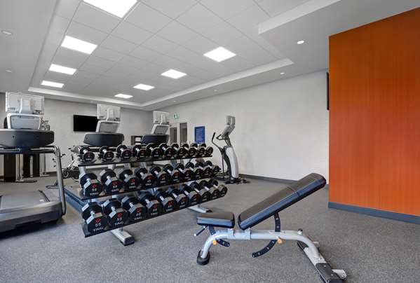 Fitness/ Exercise Room - Hampton Inn & Suites Belleville
