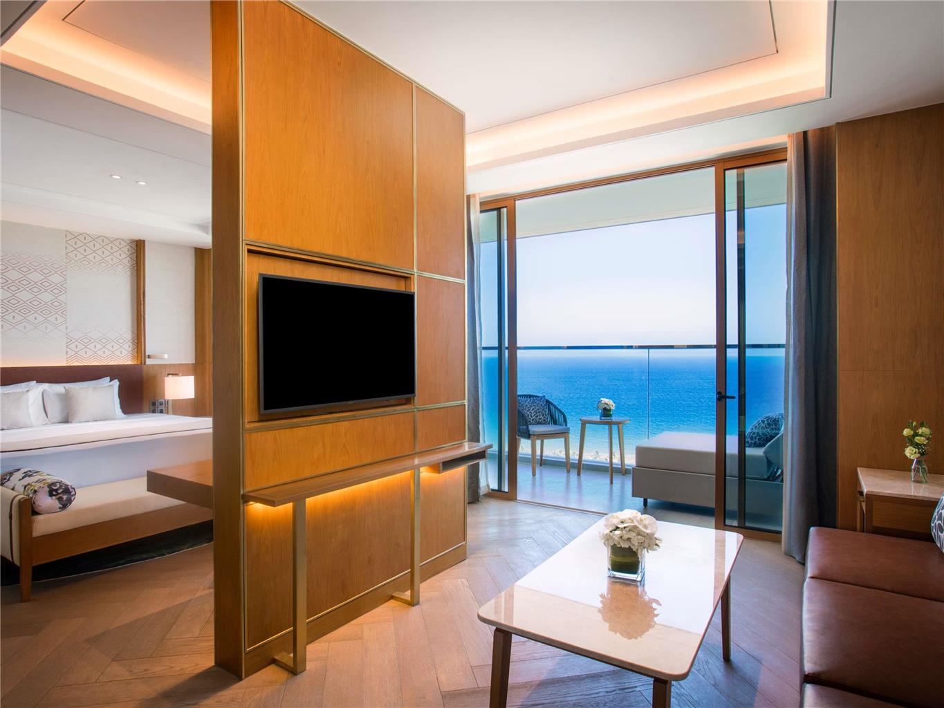 Mövenpick Resort Cam Ranh-guestroom-Guest Room,Suite,On-Site.jpg