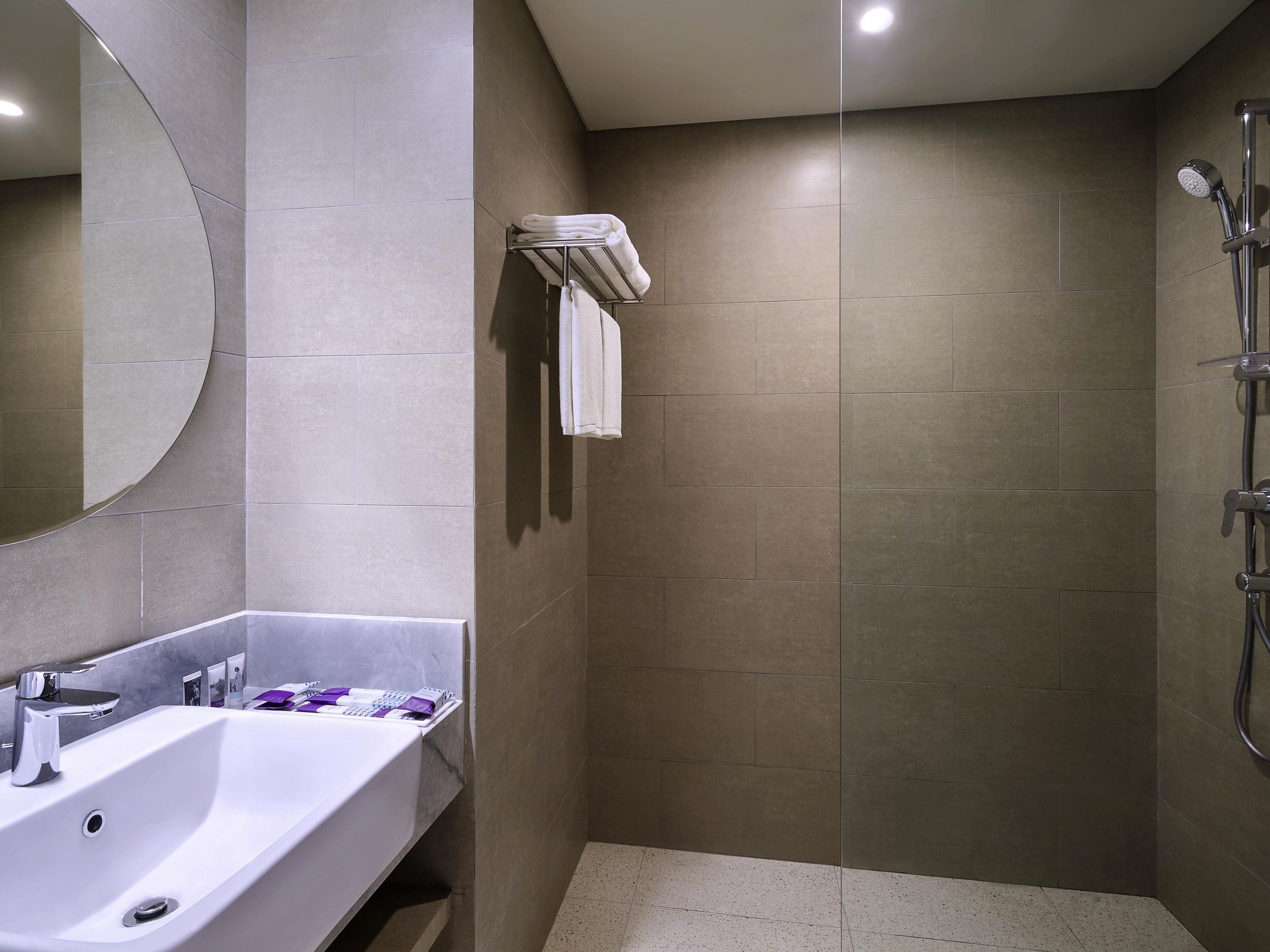 Mercure Bengkulu Room Type - Superior Room with 2 Single Beds