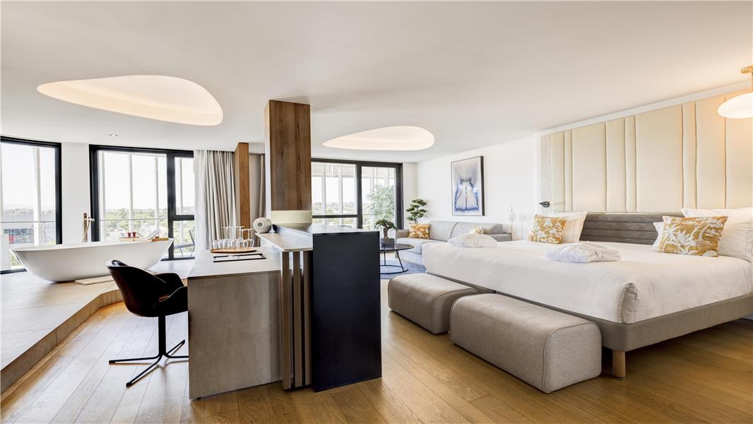 GOLDEN TULIP LYON OUEST TECHLID - Hotel & Spa