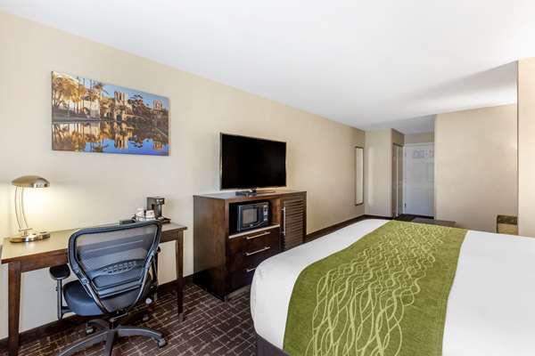  - Comfort Inn Old Town San Diego - I-5, Exit 19