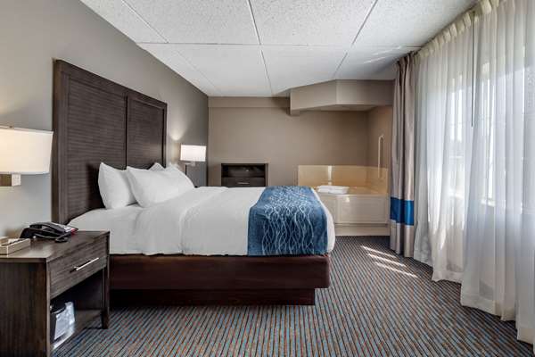 Suite - Comfort Inn Griswold - I-395, Exit 22