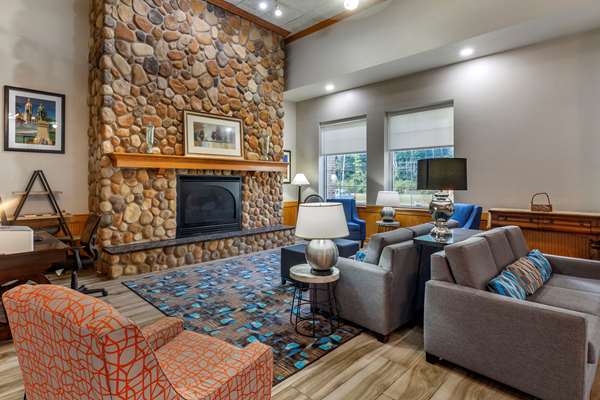  - Comfort Inn Griswold - I-395, Exit 22