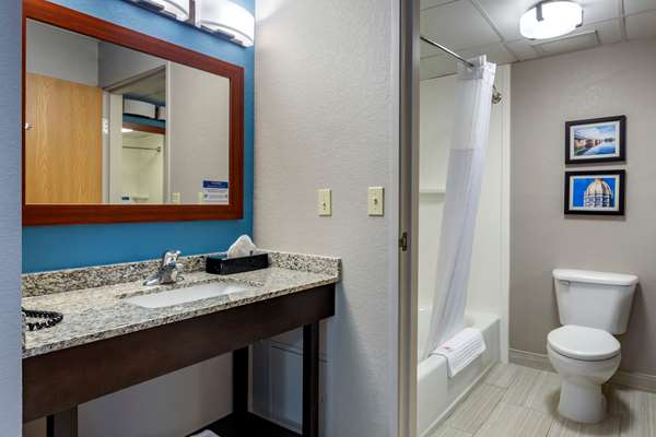  - Comfort Inn Griswold - I-395, Exit 22