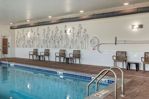 Pool - MainStay Suites Waukee