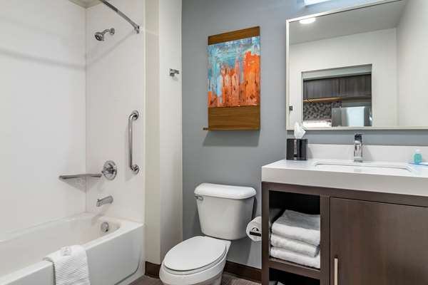 Suite - MainStay Suites Waukee