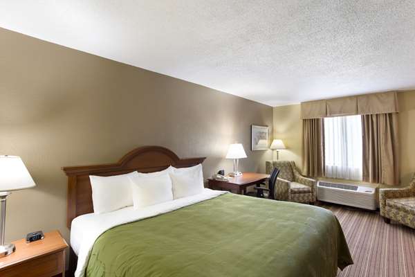 Suite - Quality Inn Athens