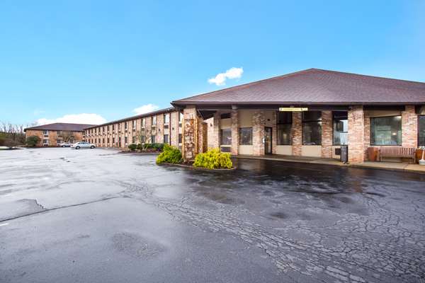 Exterior view - Quality Inn Athens