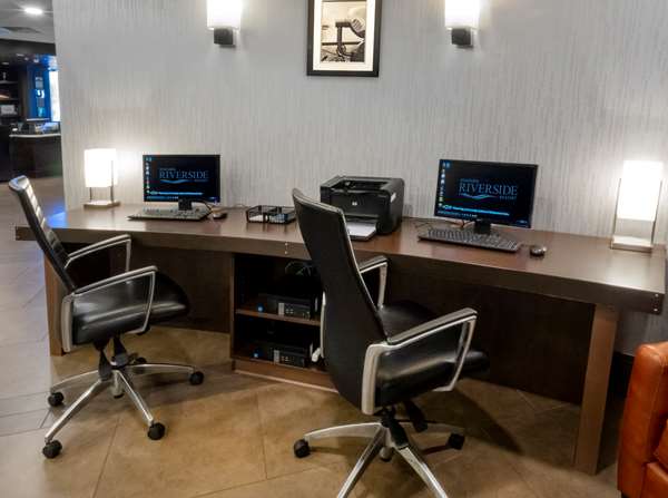 Conference Area - Niagara Riverside Resort Niagara Falls