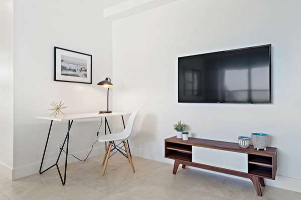 Beach - Ambassador Hotel Palm Beach