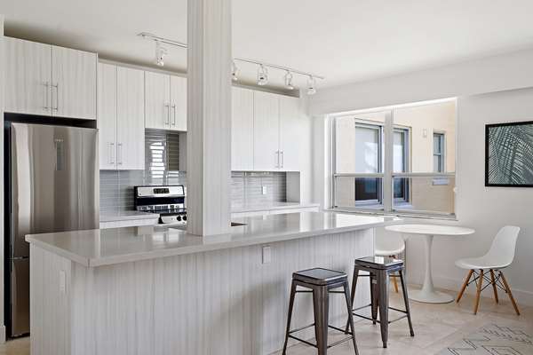 Beach - Ambassador Hotel Palm Beach