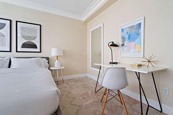 Beach - Ambassador Hotel Palm Beach