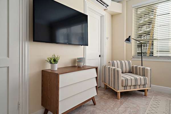 Beach - Ambassador Hotel Palm Beach