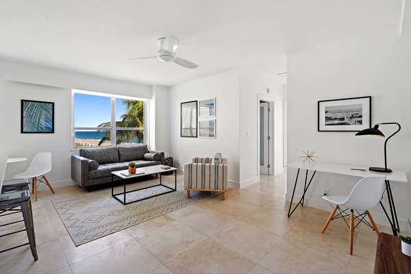 Beach - Ambassador Hotel Palm Beach