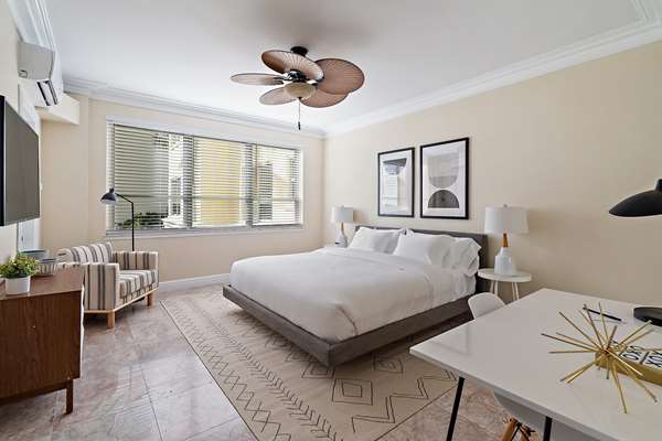 Beach - Ambassador Hotel Palm Beach