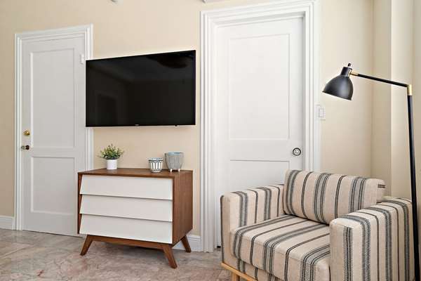 Beach - Ambassador Hotel Palm Beach