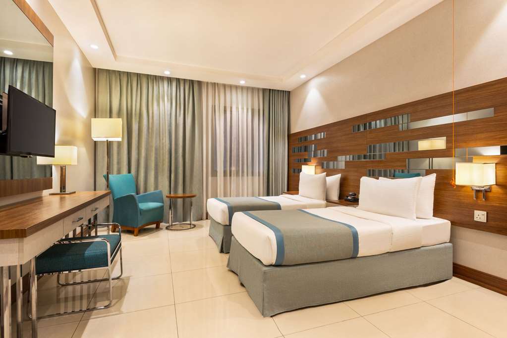 RAMADA BY WYNDHAM MEKKAH AL RAWDA-guestroom-Guest Room,On-Site.jpg