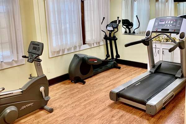 Fitness/ Exercise Room - Baymont Inn & Suites Front Royal