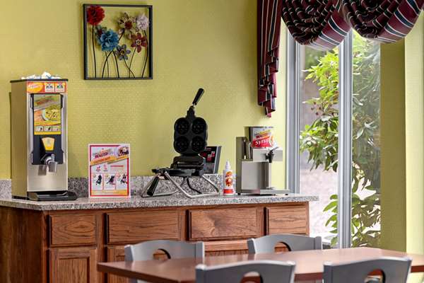  - Baymont Inn & Suites North Dartmouth - I-195, Exit 22